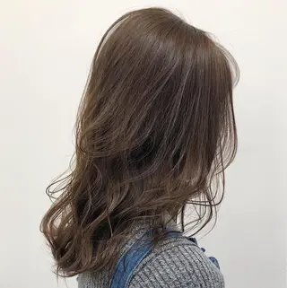 ミディアム カラー 柔らかbeige モトキのヘアスタイル