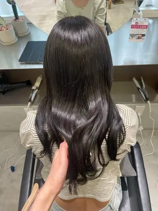 ロング elena byartefice所属・安達 萌花のヘアスタイル