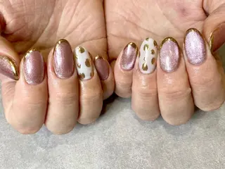 ネイル gluck(グリュック)所属・なかがわ まゆこのネイルデザイン