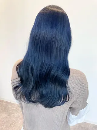 セミロング カラー 岩戸 新のヘアスタイル