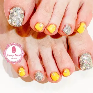 ネイル 💗🪽Tiary Nail🪽💗のネイルデザイン