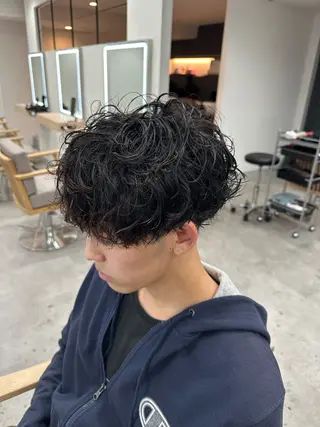パーマ メンズ 板岡 丈一のヘアスタイル