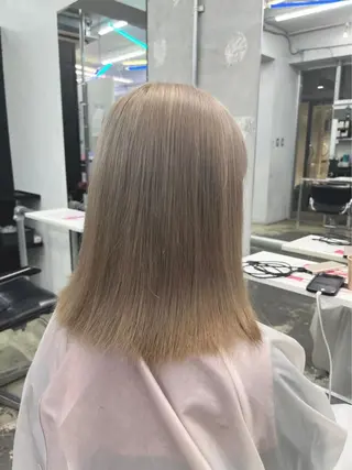 セミロング カラー ザクザクレイヤー 🍀/ブリーチ/小田のヘアスタイル