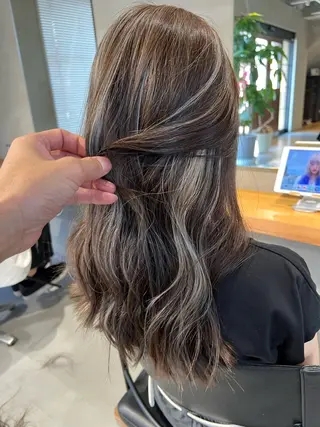 カラー Hina/ハイライト 、パーマモデル募集中のヘアスタイル