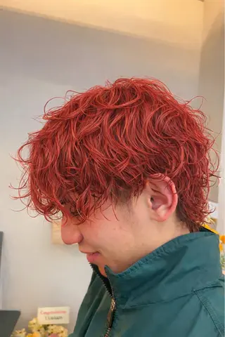 ショート カラー メンズ ケンシロウ メンズパーマ特化⭕️のヘアスタイル