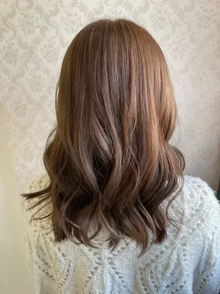 セミロング ヒヨシ ルナのヘアスタイル