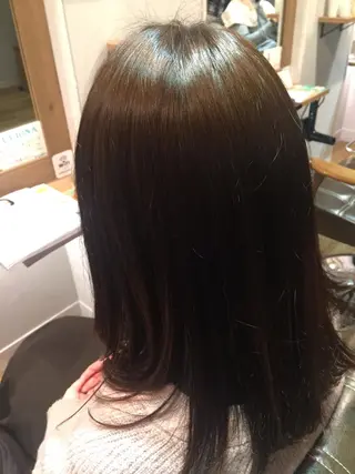 ロング カラー ツキダテ ユイのヘアスタイル