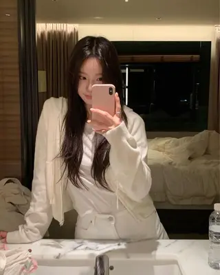 セミロング カラー 莉乃/縮毛矯正/髪質 改善/艶カラーのヘアスタイル