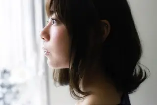 ミディアム 加藤 利基のヘアスタイル