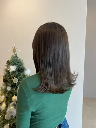 ロング 山下 稚葉 艶髪/透明感カラーのヘアスタイル