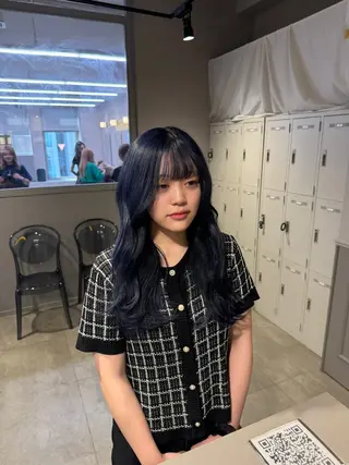 セミロング カラー ヘアアレンジ 顔まわりカット の達人のヘアスタイル