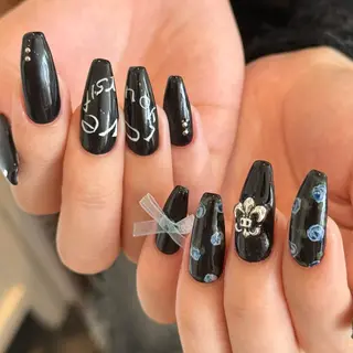 ネイル 羽鳥 薫乃のネイルデザイン