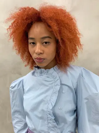 ミディアム カラー ブームボックス所属・🐝ハイトーンカラー hachi🐝のヘアスタイル