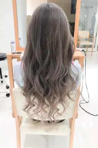 ロング カラー Days 透明感カラーのヘアスタイル