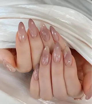 ネイル Lyna 池袋のネイルデザイン