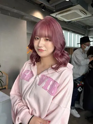 ミディアム カラー 艶ハイトーン/ 輝保🤍✨のヘアスタイル