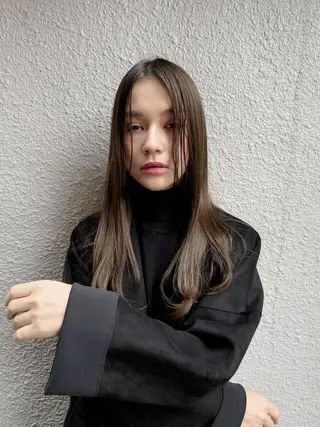 ロング 🌼U24 ヘアデザインラボのヘアスタイル