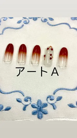 ネイル 丸山 志保のネイルデザイン