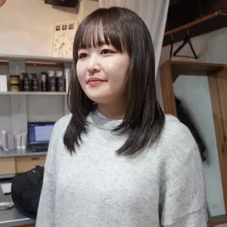 ミディアム カラー fon所属・カラーモデル fon▶山田 悠華のヘアスタイル