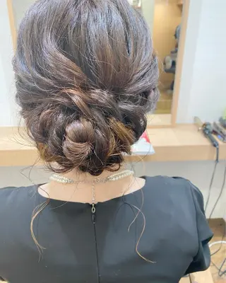 ヘアアレンジ GRANLUSSO 〜グランルッソ駅前店所属・木口 嘉美のヘアスタイル