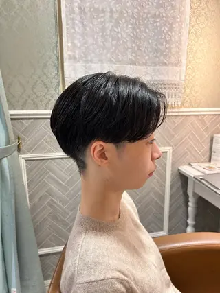 ショート Momo/ショート /ハンサムショートのヘアスタイル