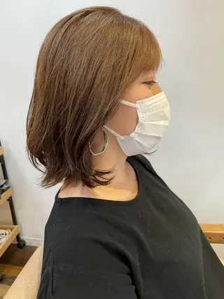 ミディアム カラー あずまぐち めぐみのヘアスタイル