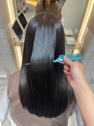 ロング 新宿/韓国風レイヤー /艶カラーRionaのヘアスタイル