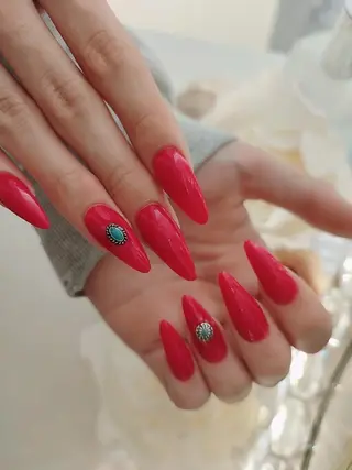 ネイル RUNWAY 　　の眉毛・アイブロウイメージ