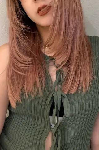 ロング LadA AIのヘアスタイル