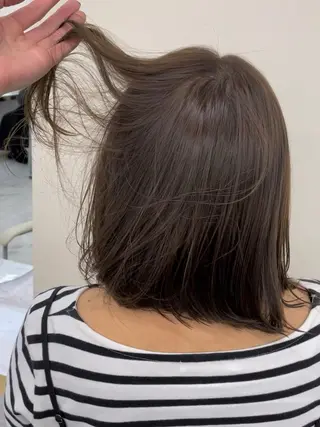 カラー ワンホン×髪質改善 つのーか🩶🫧のヘアスタイル