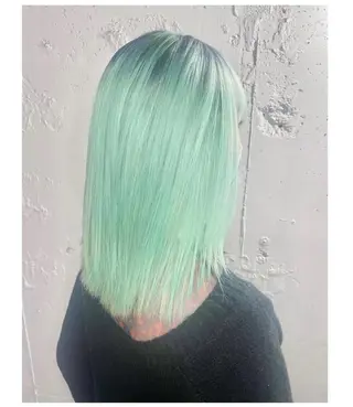 ミディアム カラー GARU-ガル-所属・TSUNO🦖 派手髪/オタク美容師のヘアスタイル