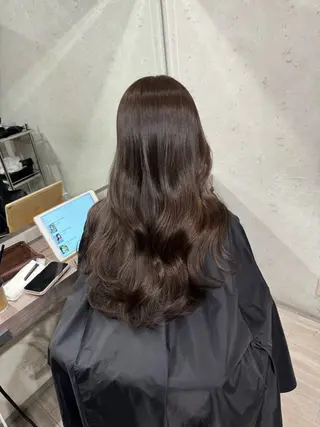 セミロング グレージュ/レイヤー ふうか　渋谷のヘアスタイル