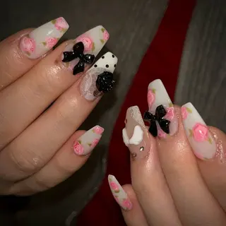 ネイル SoLuna Hikariのネイルデザイン