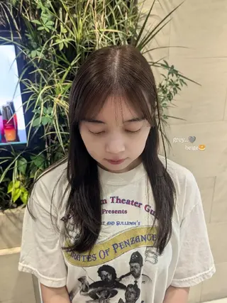 セミロング 髪質改善/お呼ば れヘア/透明感カラーのヘアスタイル