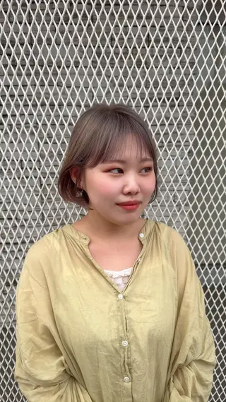 ショート レイヤーカット/ 顔まわり/アオイのヘアスタイル