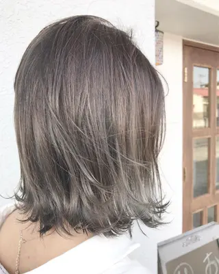 ショート カラー レイヤーカット匠 イソザキノリユキのヘアスタイル