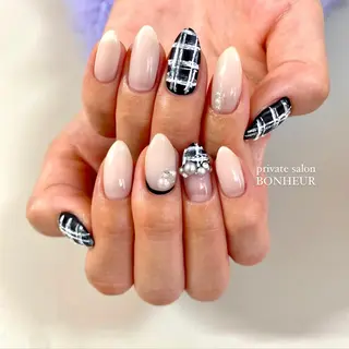 ネイル BONHEUR Annaのネイルデザイン