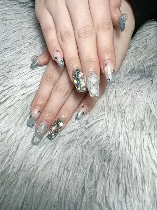 ネイル シェヌネイル JURAのネイルデザイン