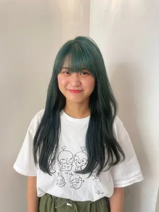 セミロング カラー パーマ 森山 陽菜のヘアスタイル