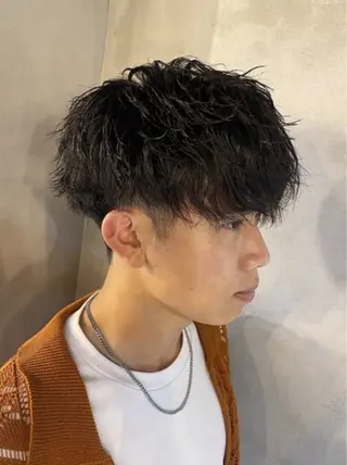 メンズ パーマ特化美容師 🔥Yoshiyaのヘアスタイル