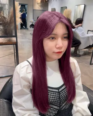 ロング 韓国×艶ハイトーンが ✨絶対可愛い✨七夏海のヘアスタイル