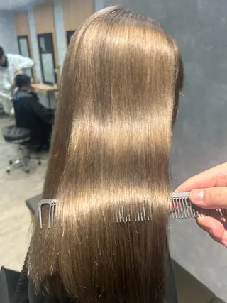 ロング 最新ケアカラー 髪質改善YUTOのヘアスタイル