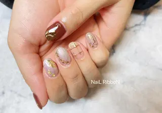 ネイル ネイルリボン 受付スタッフのネイルデザイン