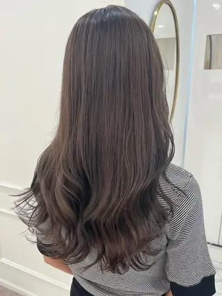 ロング カラー 新井 凪のヘアスタイル