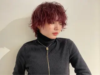 ショート カラー 峯本 つばめのヘアスタイル