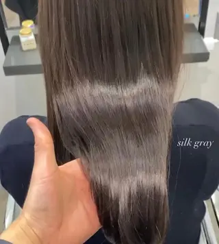 ロング カラー THE DAY所属・AKI HASHIMOTOのヘアスタイル