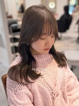 セミロング カラー mareka/顔周り /透明感カラー🤍のヘアスタイル