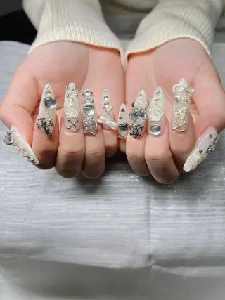 ネイル Lee Nailsのネイルデザイン