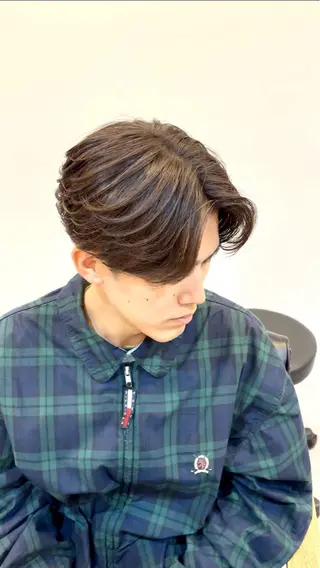 ミディアム メンズ EXCIA所属・メンズ特化 韓国/曲がる縮毛矯正のヘアスタイル