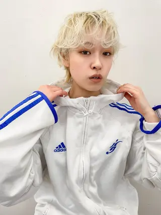 ショート カラー ボブ ブリーチ/miinaのヘアスタイル